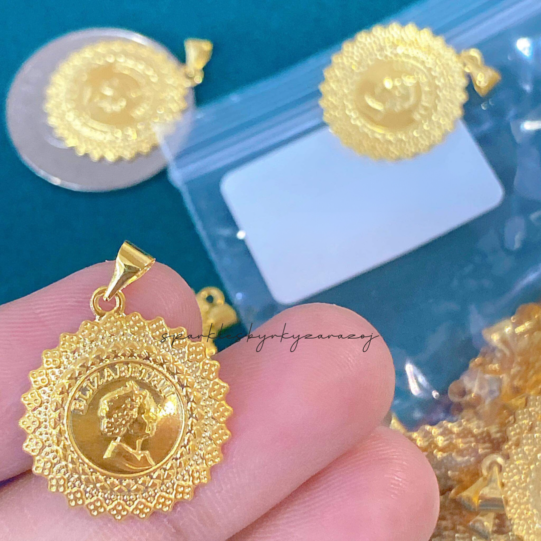 Solid high quality 18k gold pendant