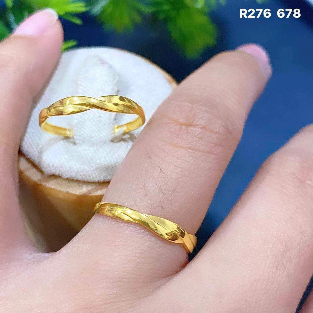 Plain Twisted Ring Solid 18k Saudi Gold