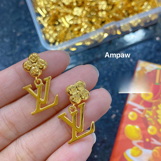 LV Flower Earrings Ampaw 18k Saudi Gold