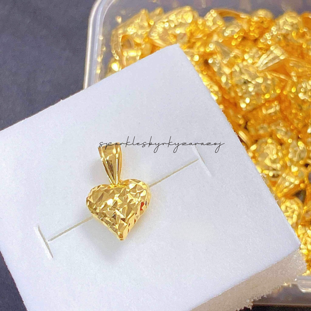 #4 DiaHeart  Pendant Solid 18k Saudi Gold