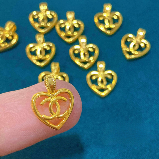 Chanel Coco heart pendant ampaw 18k saudi gold