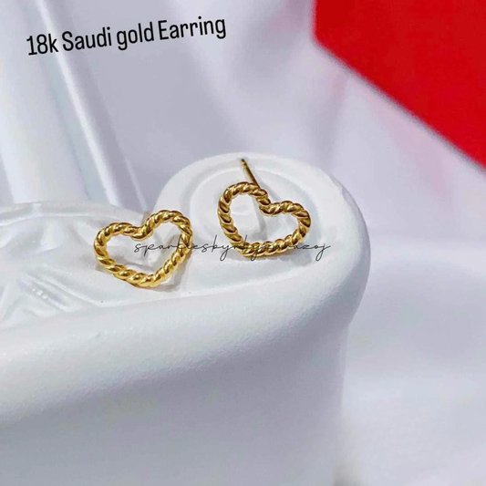 Twisted heart solid earrings 18k saudi gold