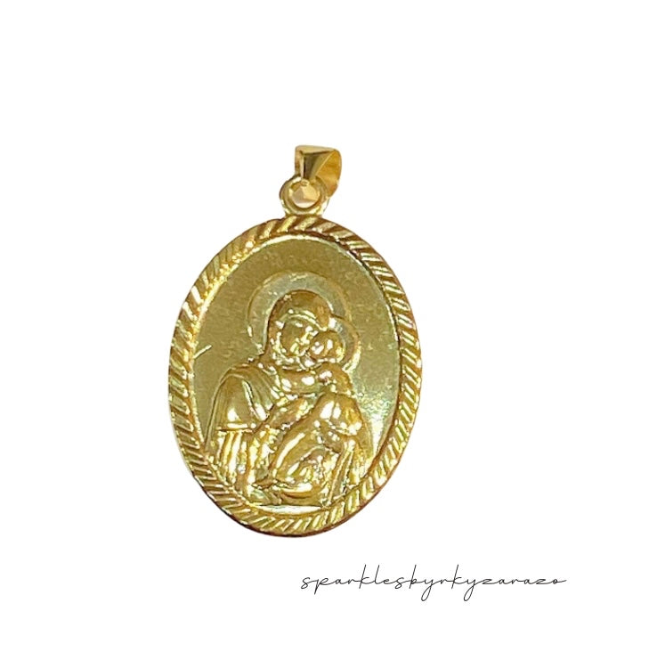 Mama Mary Pendant