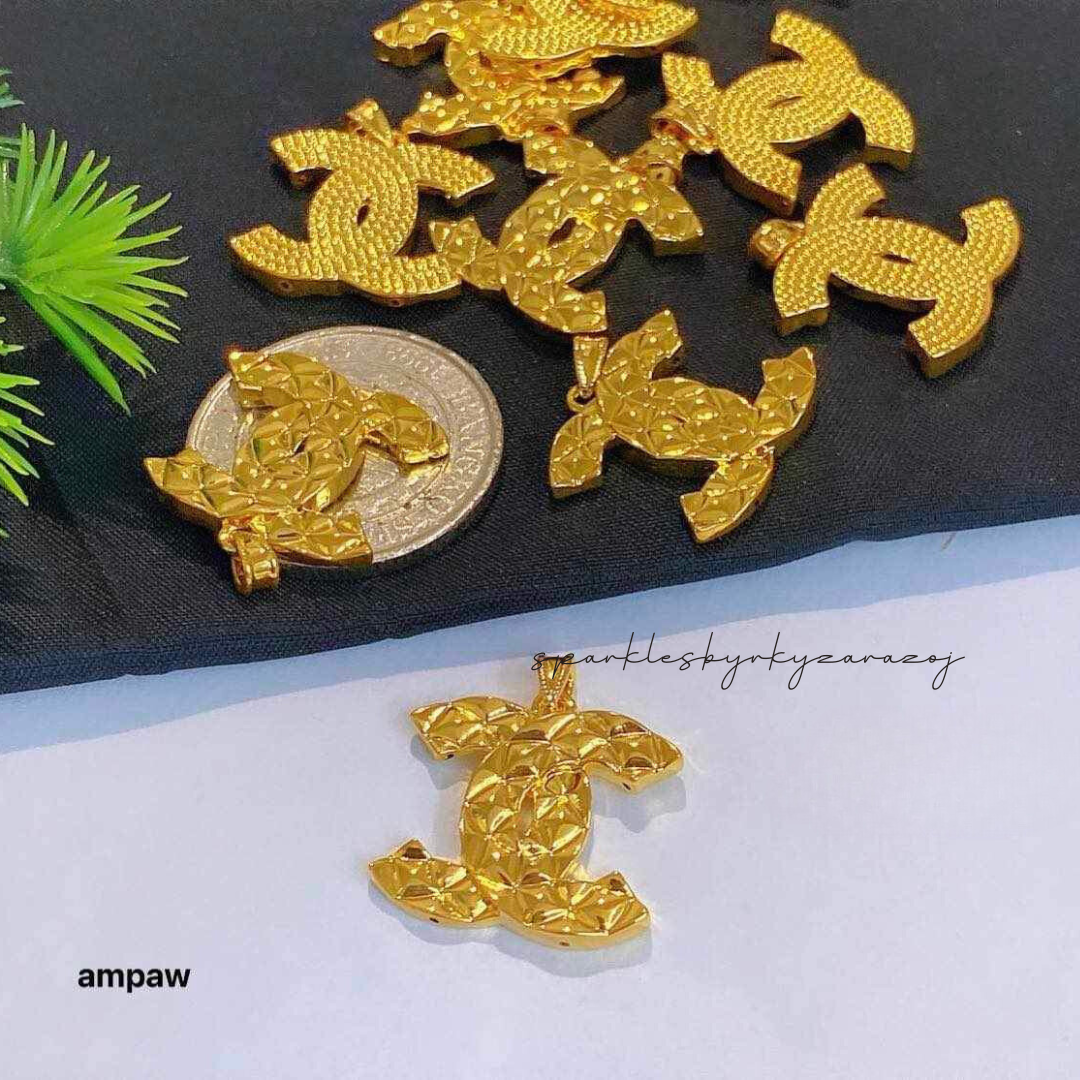 CC Diacut pendant ampaw 18k saudi gold