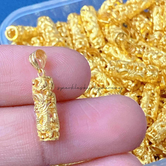 Golden Grasshopper Pendant Solid 18k Saudi Gold