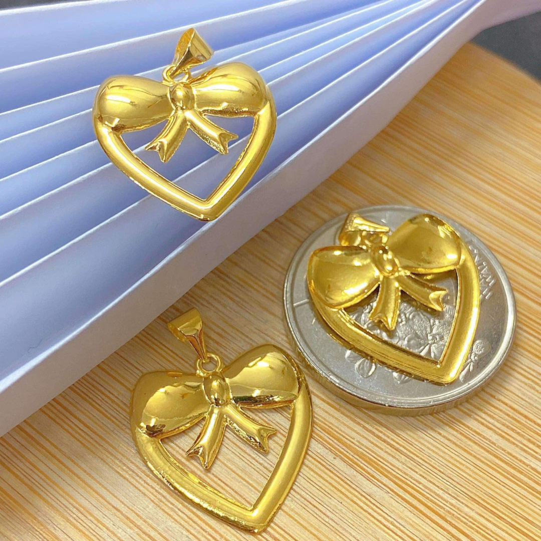 Plain Heart Ribbon  Pendant 18k Saudi Gold