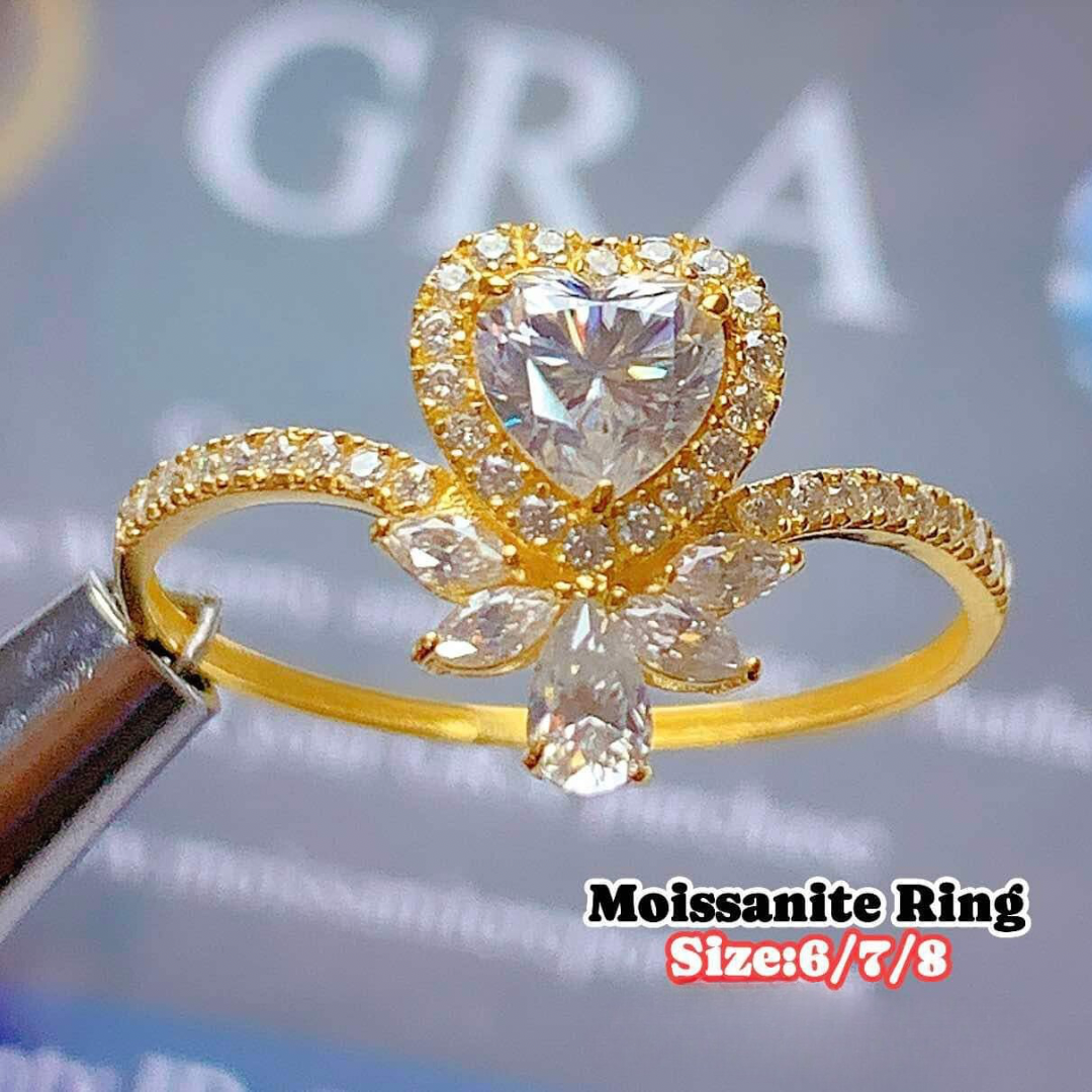 Heart Centered Moissanite Ring 18k Saudi Gold