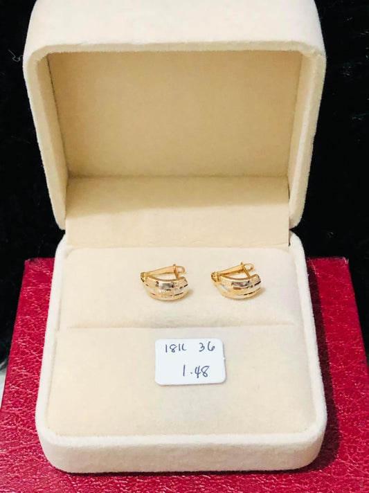 Per Gram 1.48 Earrings 18k Saudi Gold Pawnable