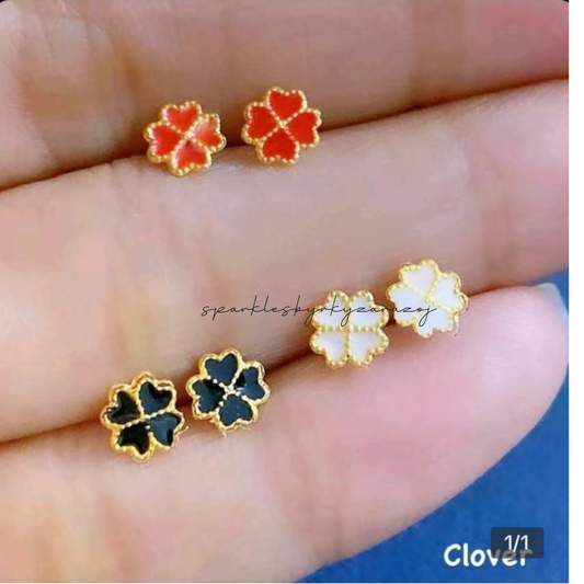 Mini Clover Flower Earrings 18k Saudi Gold