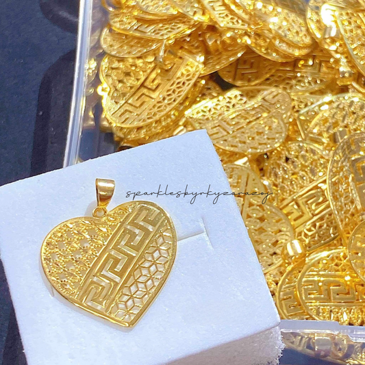 #14 Heart Pendant Solid 18k Saudi Gold