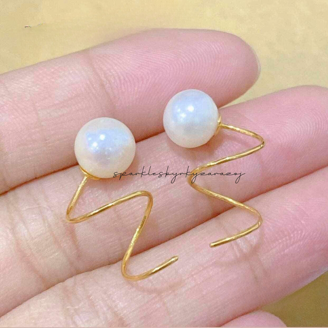 Spiral Pearl Earrings 18k Saudi Gold