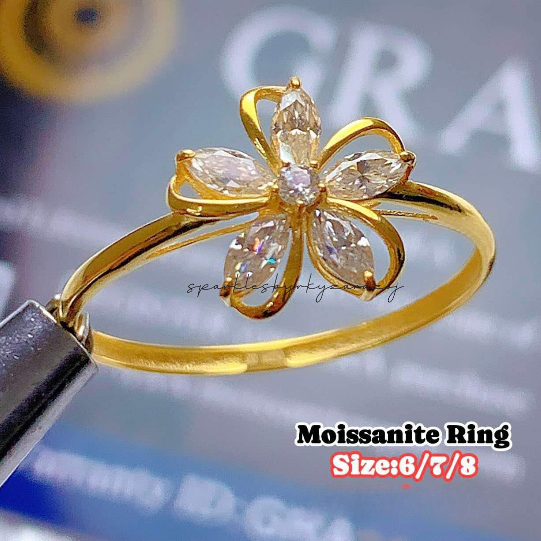 Flower Design Moissanite Ring 18k Saudi Gold