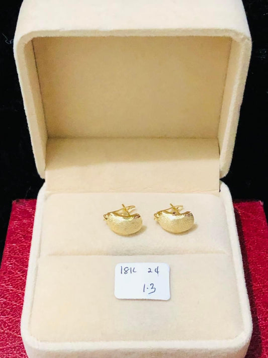 Per Gram 1.3 Earrings 18k Saudi Gold Pawnable