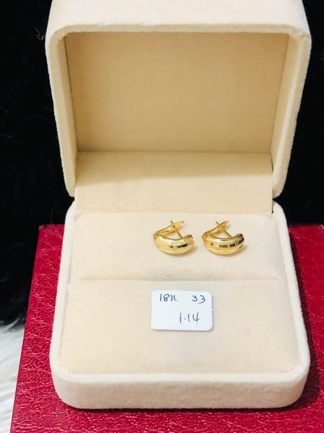 Per Gram 1.14 Earrings 18k Saudi Gold Pawnable