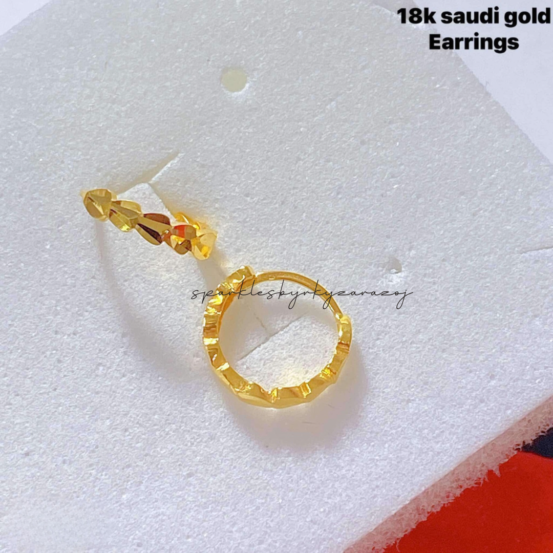 #7 Earrings 18k Saudi Gold