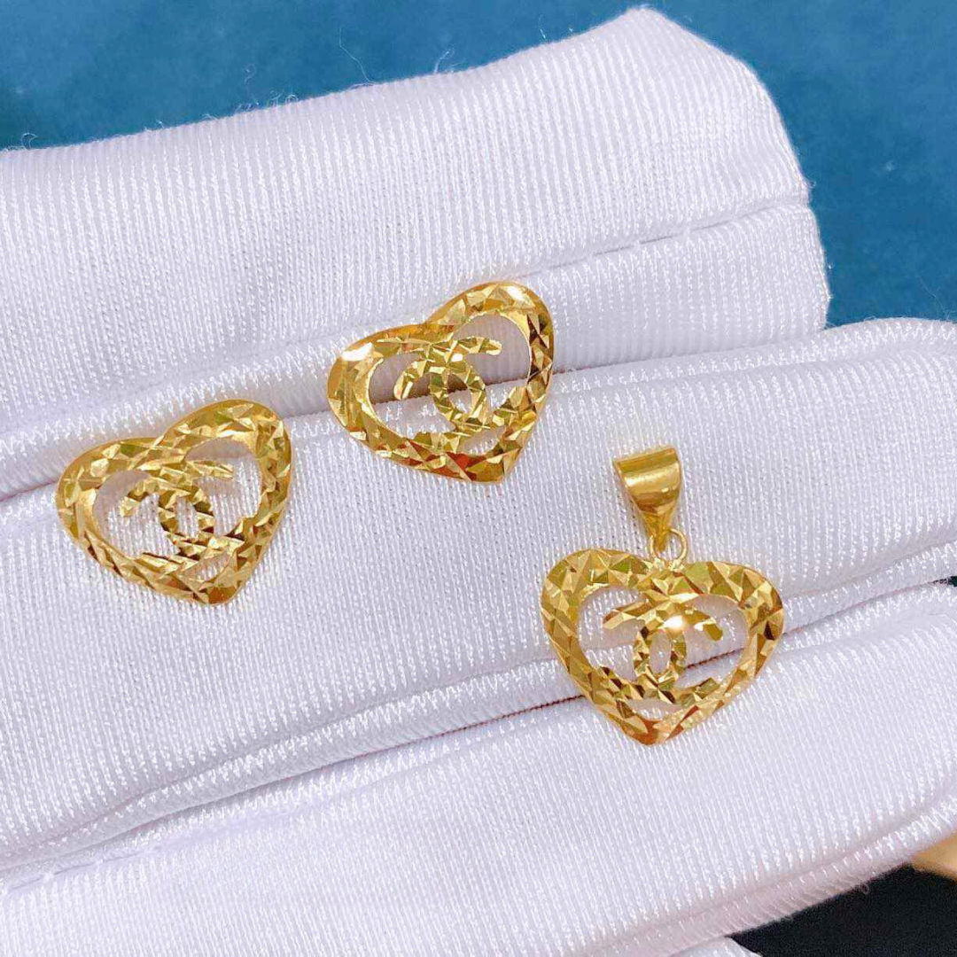 Set Diacut CC Heart Pendant Solid 18k Saudi Gold