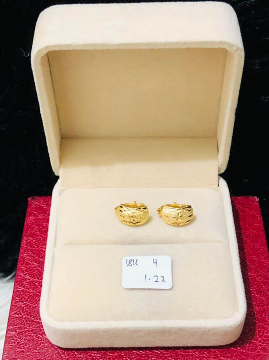 Per Gram 1.22 Earrings 18k Saudi Gold Pawnable