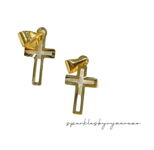 Solid Cute Cross pendant