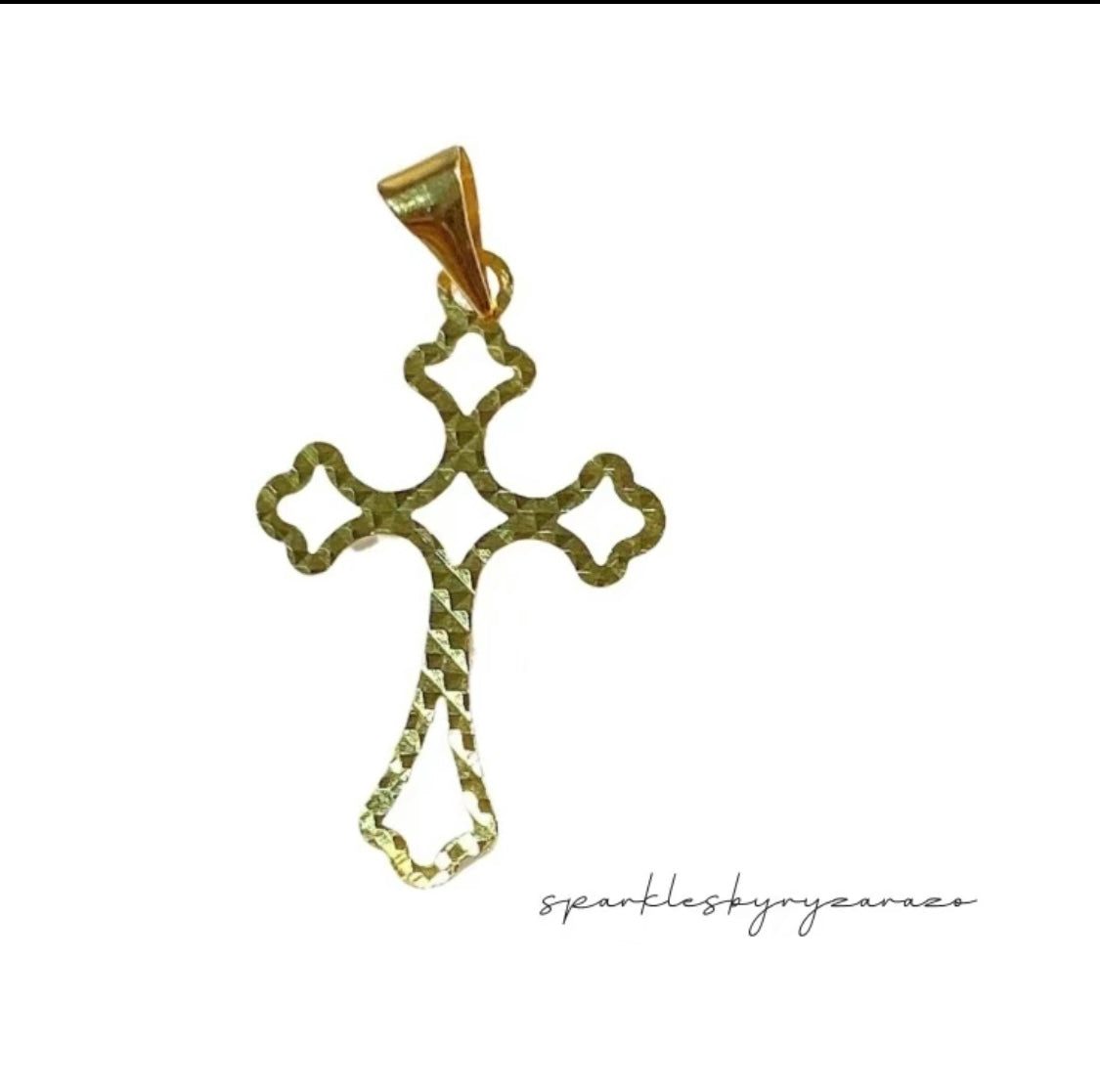 Diacut Cross Style Pendant