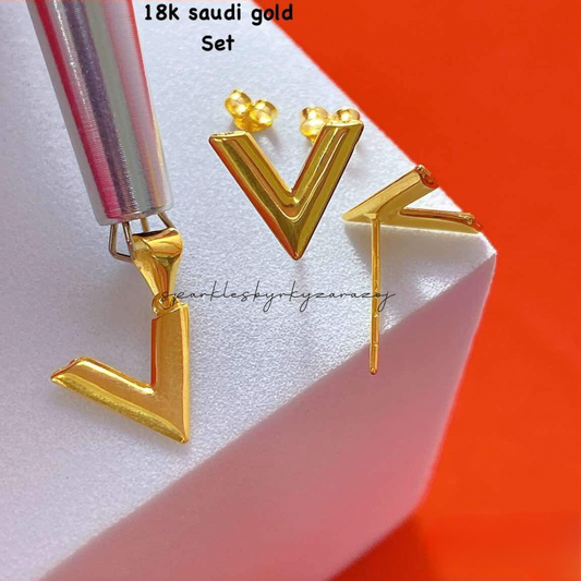 V-Shape Set Pendant & Earrings 18k Saudi Gold