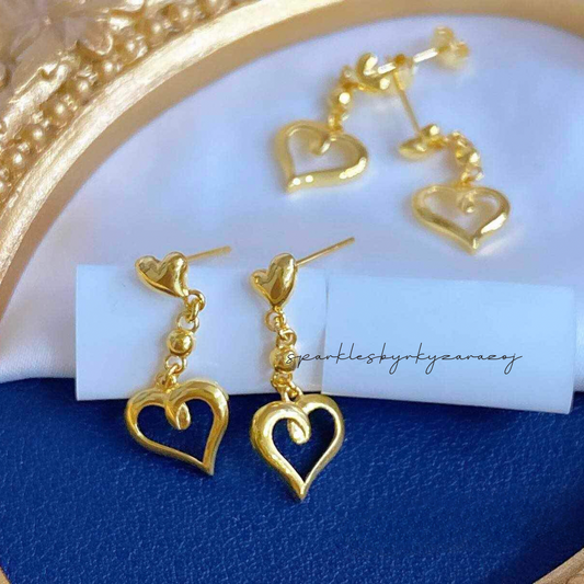 Hallow heart earrings solid 18k saudi gold