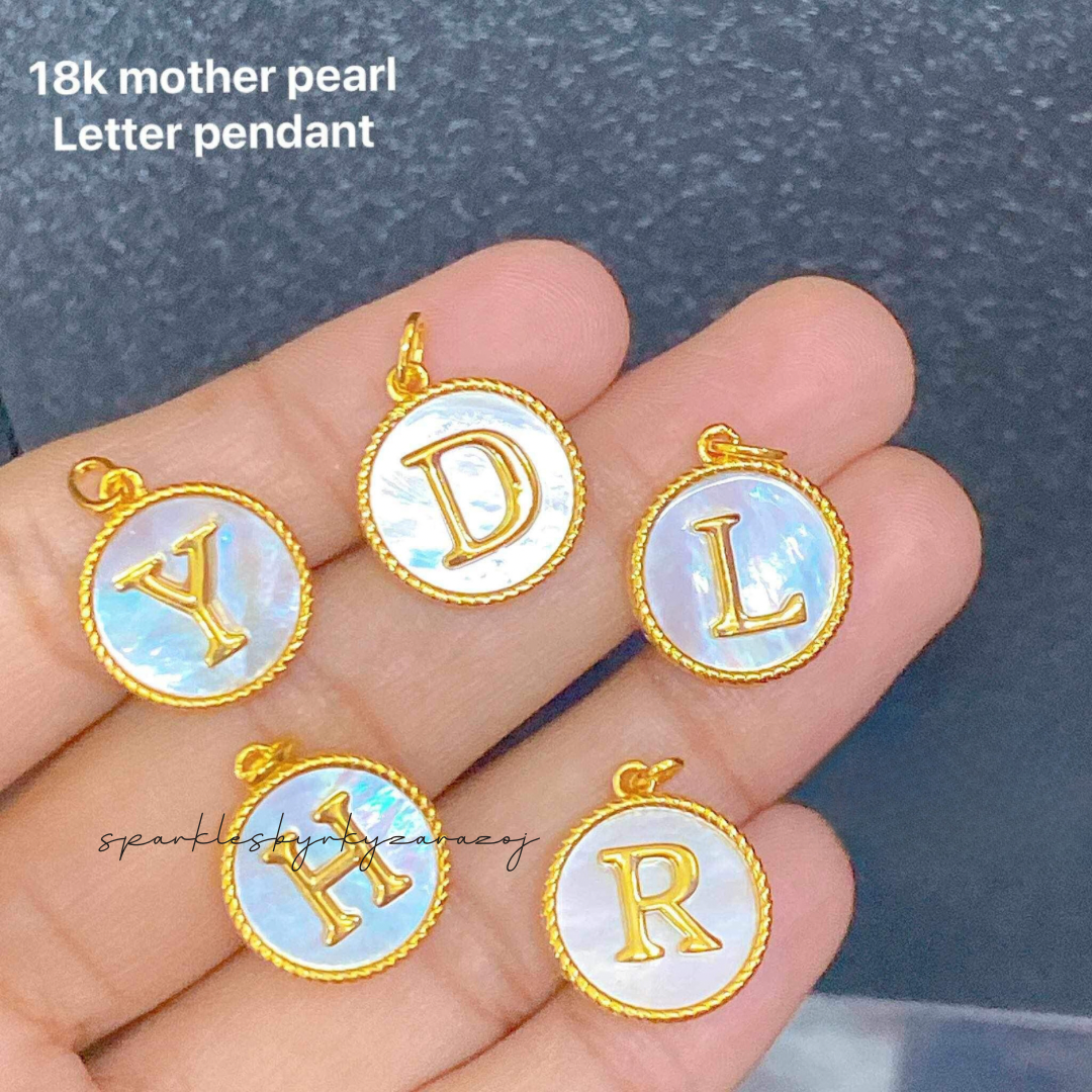 Letter pendant ampaw 18k saudi gold